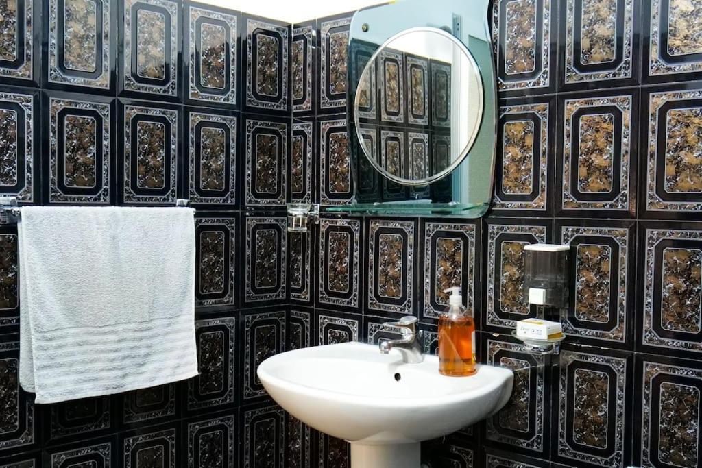Krujë Kasmi Home מראה חיצוני תמונה