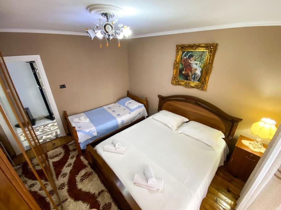 Krujë Kasmi Home מראה חיצוני תמונה
