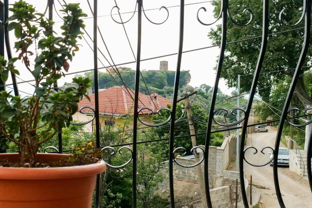 Krujë Kasmi Home מראה חיצוני תמונה